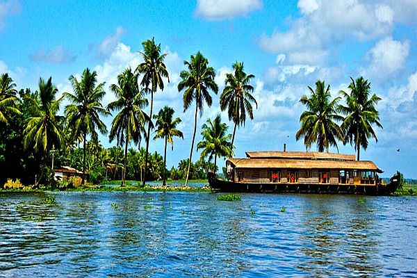Allephi Kerala must visit places in south of India