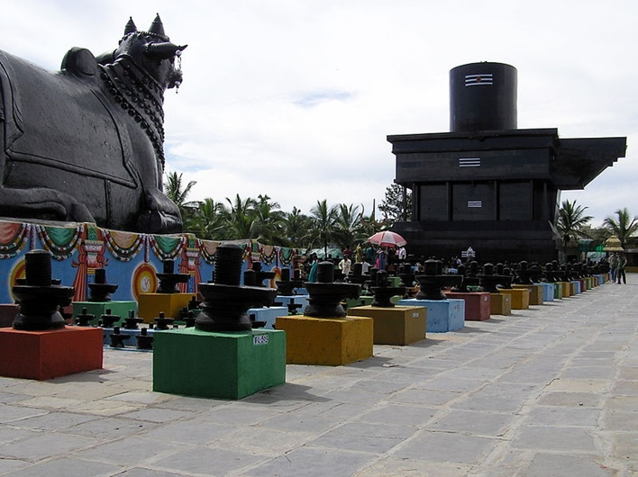 Best places to visit in Kolar 

Kotilingeshwara Temple