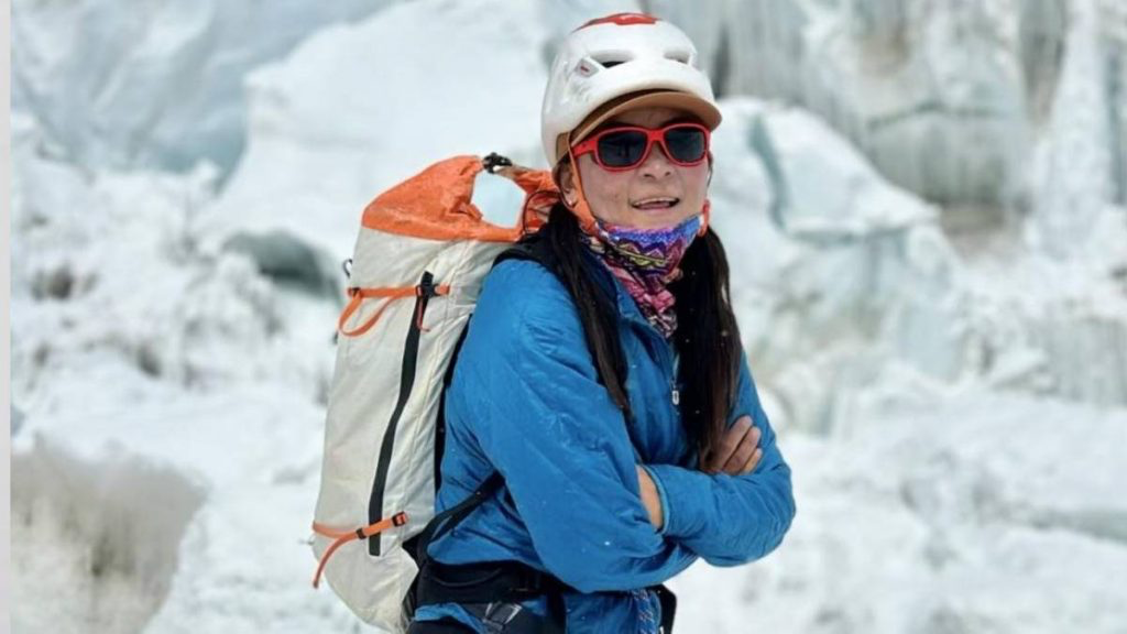 Climbers To Summit Mt Everest - Phunjo Lama 
