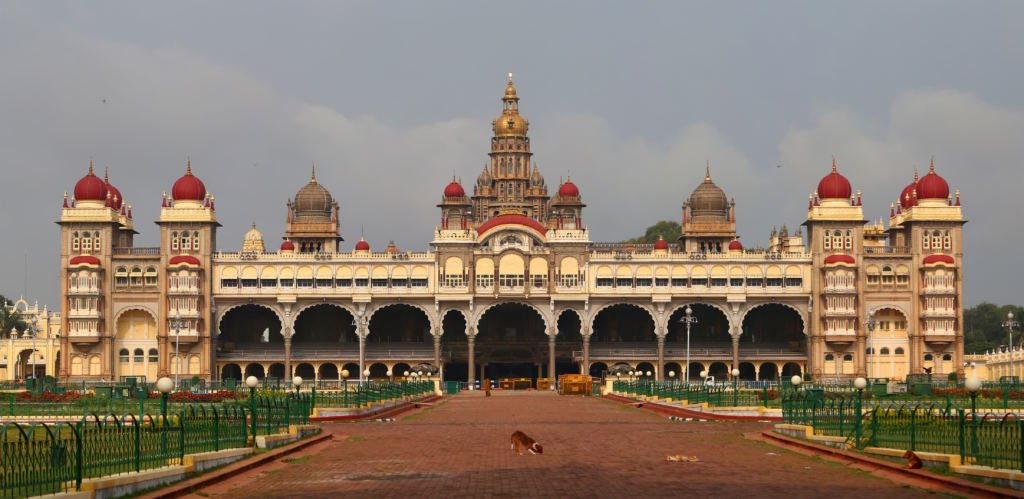 These Beautiful Palaces in Karnataka