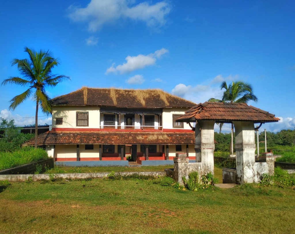 These Beautiful Palaces in Karnataka